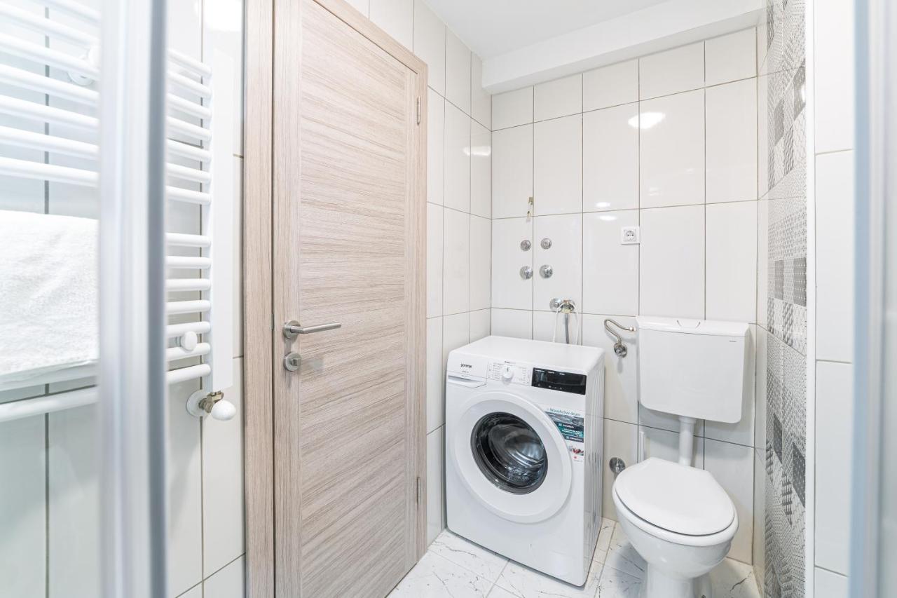 Djokic Apartments Kragujevac Esterno foto